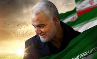 روایت سپهبد سلیمانی از نقش امام در پیروزی انقلاب+فیلم