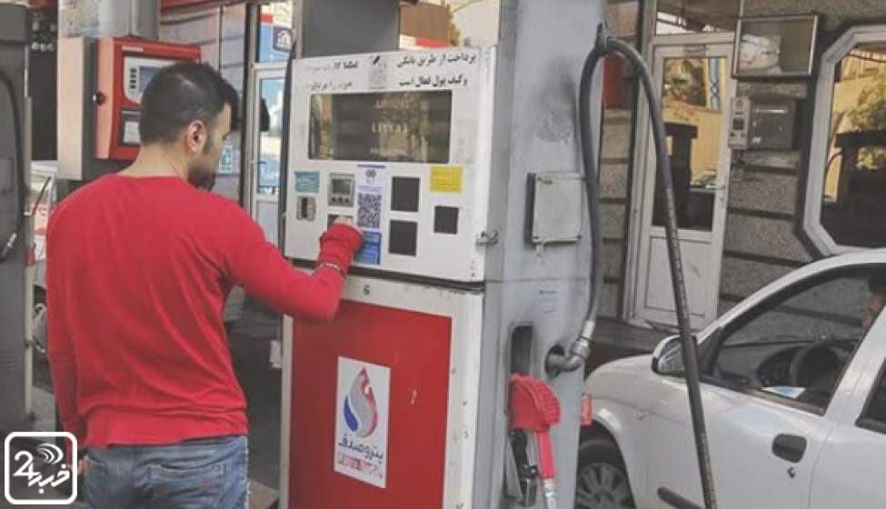 خلجی: شهید رئیسی تا آخر مقابل افزایش قیمت بنزین ایستاد